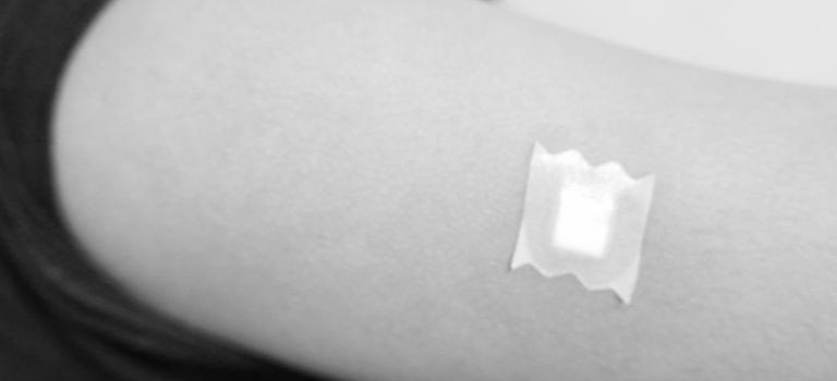 高齢者の暮らしと心を支える補聴器選びの新常識と快適な導入ガイド